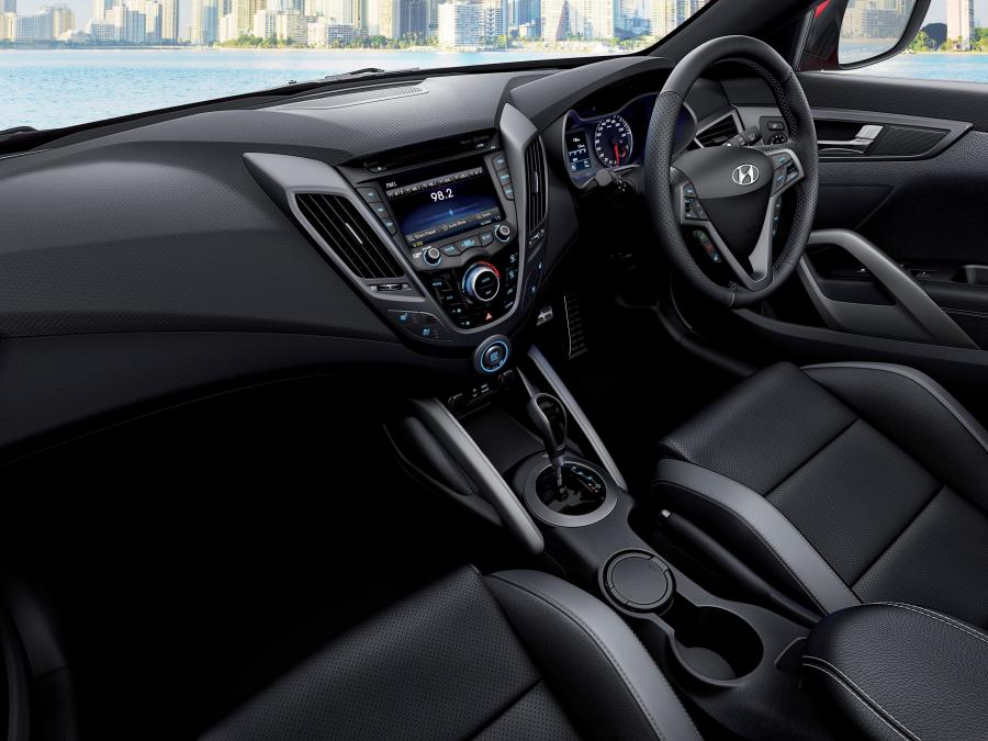  Hyundai Veloster Turbo 2015 года  (ZA) (фото 8 из 8)
